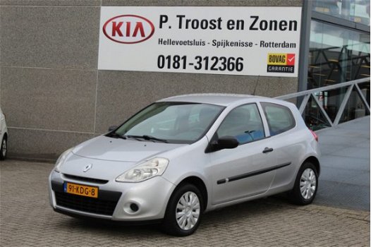 Renault Clio - 1.2 Special Line Navigatie/Airco - 1