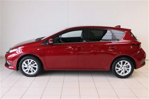 Toyota Auris - 1.2T Dynamic | Panoramadak | Cruise control | Navigatie | Climate control | Lm velgen - 1