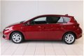 Toyota Auris - 1.2T Dynamic | Panoramadak | Cruise control | Navigatie | Climate control | Lm velgen - 1 - Thumbnail