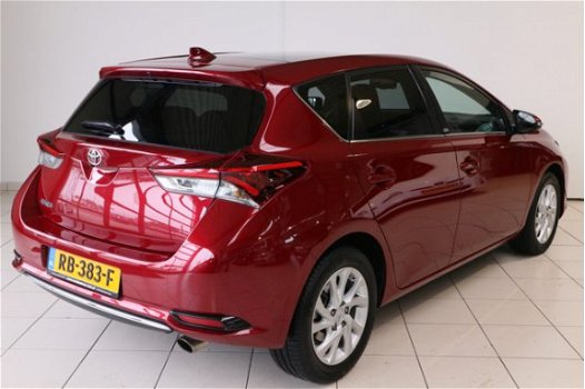 Toyota Auris - 1.2T Dynamic | Panoramadak | Cruise control | Navigatie | Climate control | Lm velgen - 1