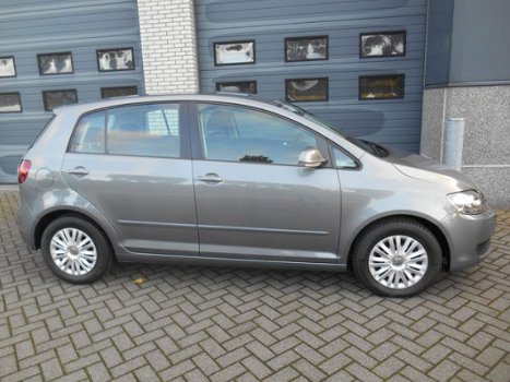 Volkswagen Golf Plus - 1.6 TDI Trendline (weinig kilometers) (airco - trekhaak - electr. ramen V+A - - 1