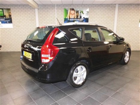 Kia Cee'd - 1.4 CVVT SEVEN, NAVIGATIE, BLUETOOTH, CRUISECONTROL, VELGEN RIJKLAARPRIJS - 1