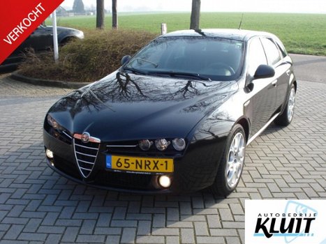 Alfa Romeo 159 Sportwagon - 3.2 JTS Q4 Distinctive - 1