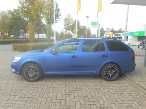 Skoda Octavia Combi - 1.2 TSI Ambition Business Line GEWRAPT Brilliant blue mat metallic - 1