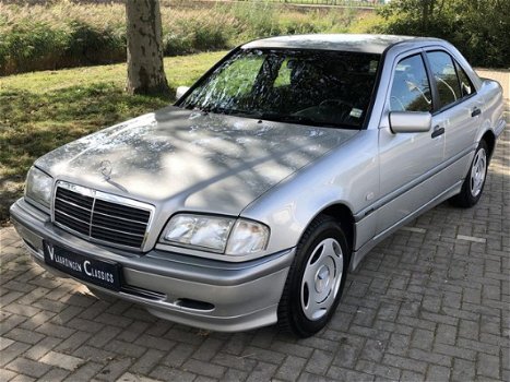 Mercedes-Benz C-klasse - - 30.000 km InterClassics Mecc Maastricht 16/19Januari'20 - 1