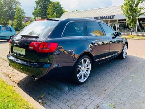 Audi A6 Avant - 2.4 V6 130KW AUT S-Line - 1