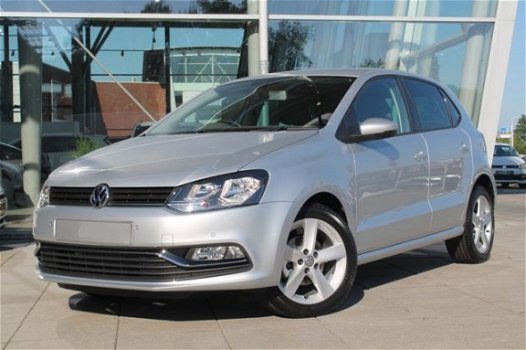 Volkswagen Polo - 1.2 TSI 90pk Highline Climate 16