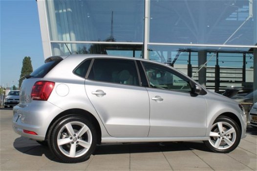 Volkswagen Polo - 1.2 TSI 90pk Highline Climate 16