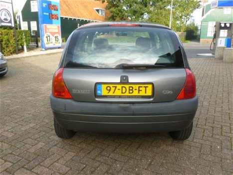 Renault Clio - 1.6 RN Automaat - 1