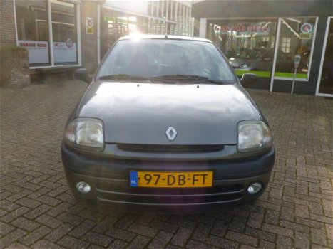 Renault Clio - 1.6 RN Automaat - 1