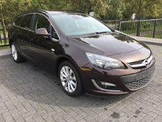 Opel Astra Sports Tourer - 1.4 Turbo Active