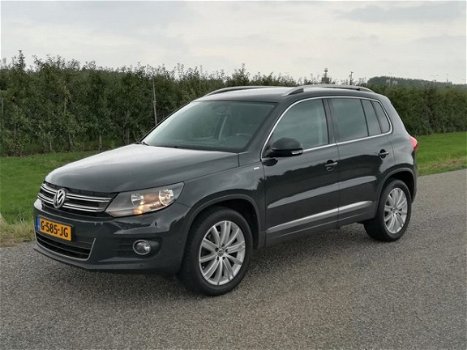 Volkswagen Tiguan - 1.4 TSI Sport&Style | Panoramadak | Park.Sensoren | 77000km - 1