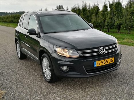 Volkswagen Tiguan - 1.4 TSI Sport&Style | Panoramadak | Park.Sensoren | 77000km - 1