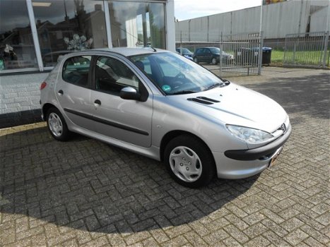 Peugeot 206 - 1.4 One-line - 1