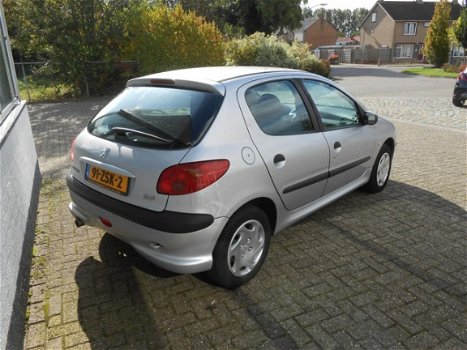 Peugeot 206 - 1.4 One-line - 1