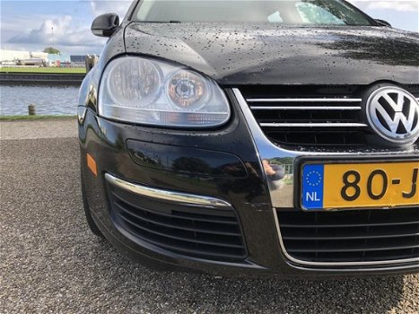 Volkswagen Jetta - golf/2.0 TDI/DSG/Panodak/Leder/LM - 1