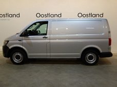 Volkswagen Transporter - 2.0 TDI 102 PK L1H1 / Airco / Cruise Control / PDC