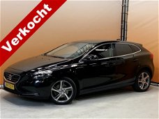 Volvo V40 - 2.0 T2 Momentum lage km stand stoelverwarming 4x