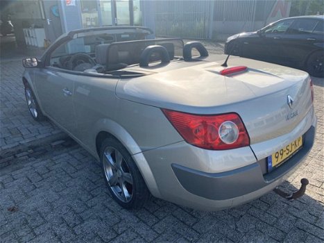 Renault Mégane coupé cabriolet - 1.9 dCi Tech Line APK 4-9-2020 2e eigenaar Cabrio Airco - 1