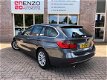 BMW 3-serie Touring - 320i Upgrade Edition |Zeer nette auto|Elektrische achterklep|NLauto - 1 - Thumbnail