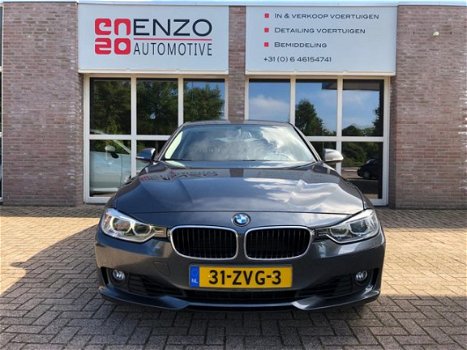 BMW 3-serie Touring - 320i Upgrade Edition |Zeer nette auto|Elektrische achterklep|NLauto - 1