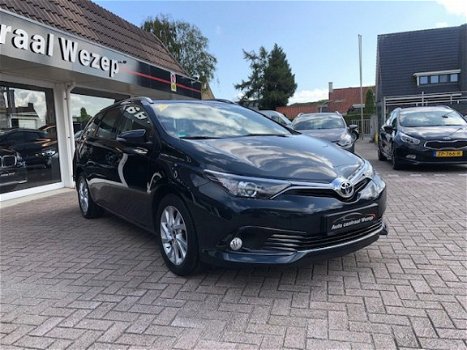 Toyota Auris Touring Sports - 1.3 Aspiration Luxe / Xenon / Cruise ctr / Climate ctr / Navi / Camera - 1