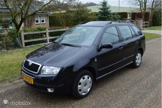 Skoda Fabia Combi - - 1.4 Comfort Schuifkanteldak / Elektr ramen / APK - 1