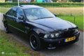 BMW 5-serie - - E39 540i M5 Uitgevoerd 4.4 V8 Automaat M-Pakket Youngtimer - 1 - Thumbnail