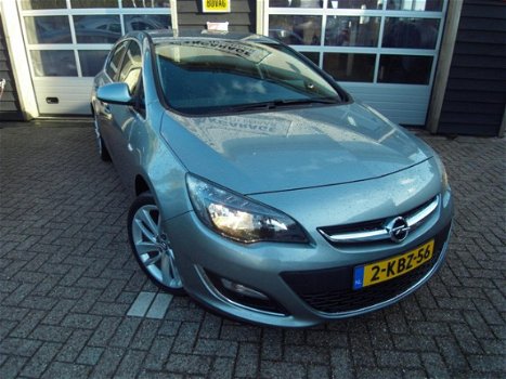 Opel Astra - 1.4 Turbo Cosmo mooie uitvoering - 1