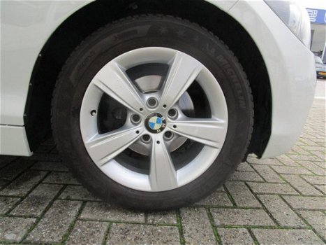 BMW 1-serie - 116i Business Xenon Airco PDC Stoelverw - 1