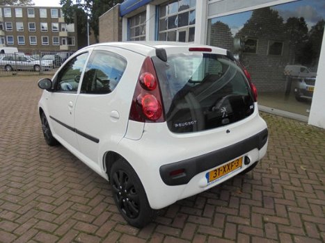 Peugeot 107 - 1.0 68PK 5D Active / Airco / Led dagrijverlichting - 1