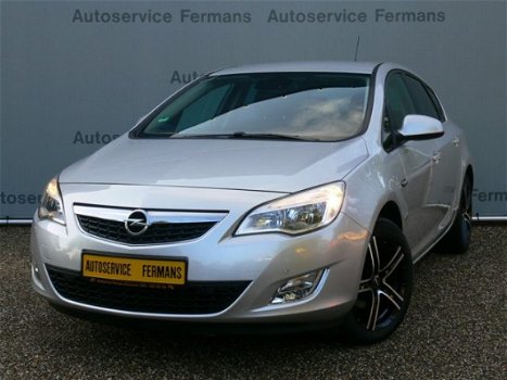 Opel Astra - 1.4-16v Turbo 140PK - 2011 - 78DKM - Trekhaak - 1