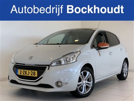 Peugeot 208 - 1.2 Roland Garros Navigatie | Panoramadak | Leer - 1