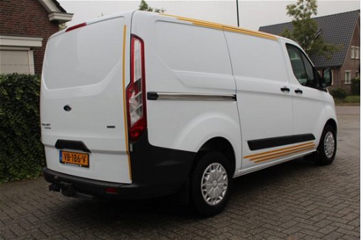 Ford Transit Custom - 270 2.2 TDCI 100PK L1 Trend - airco / trekhaak / 3-zits - 1