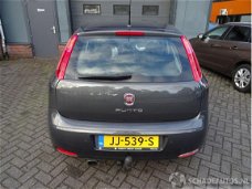 Fiat Punto Evo - 0.9 TwinAir Lounge 5 Deurs Airco