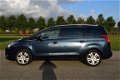 Peugeot 5008 - 1.6 THP Allure 7p. Pano, HUD, Clima, Cruise, PDC, Trekhaak - 1 - Thumbnail