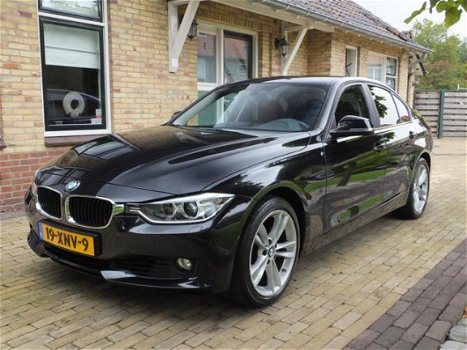 BMW 3-serie - 320i High Executive Leder/Navi pro/Aut - 1