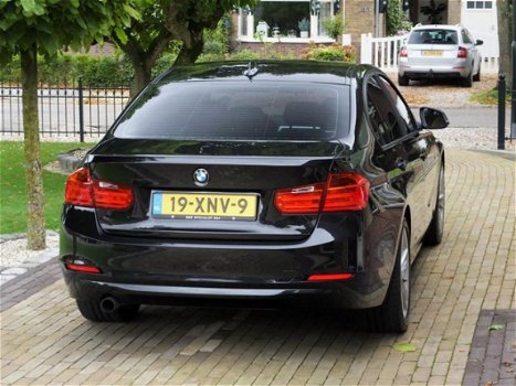 BMW 3-serie - 320i High Executive Leder/Navi pro/Aut - 1