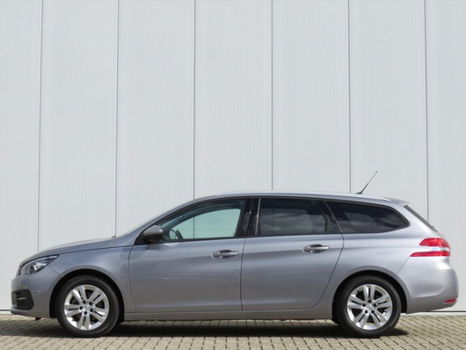 Peugeot 308 - 110PK BLUE LEASE EXECUTIVE NAVIGATIE / PANODAK / PARKEERSENSOREN - 1