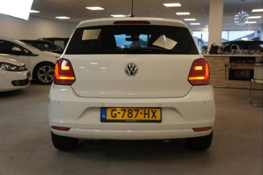 Volkswagen Polo - 1.0 Comfortline 5-DRS | 17