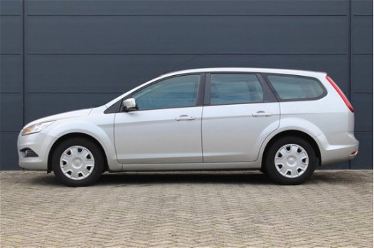 Ford Focus Wagon - 1.6 Trend Automaat (NAVIGATIE, 1 JAAR APK, MULTIMEDIA, AIRCO, VOORRUITVERWARMING, - 1