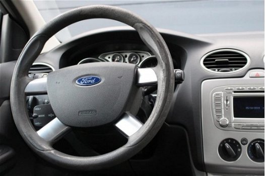 Ford Focus Wagon - 1.6 Trend Automaat (NAVIGATIE, 1 JAAR APK, MULTIMEDIA, AIRCO, VOORRUITVERWARMING, - 1