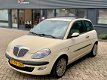 Lancia Y(psilon) - 1.4 16v Platino - 1 - Thumbnail