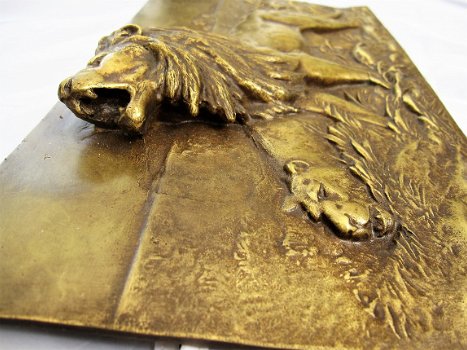 Vienna, Wiener Bronze prachtige wandplak met leeuwen - 6