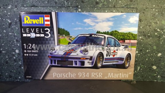 Porsche 934 RSR MARTINI 1:24 Revell - 2