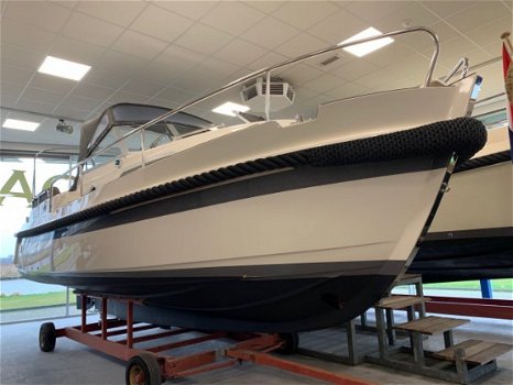 Interboat Intercruiser 28 Cabrio (2015) - 2