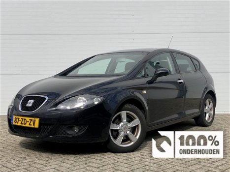 Seat Leon - 1.6 Sportstyle nw APK airconditioning, lichtmetalen velgen, privacy glass, sportstoelen, - 1