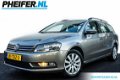 Volkswagen Passat Variant - 1.6 TDI Comfortline Nieuwe distributieriem Full map navigatie/ Lmv/ Pdc - 1 - Thumbnail