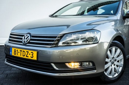 Volkswagen Passat Variant - 1.6 TDI Comfortline Nieuwe distributieriem Full map navigatie/ Lmv/ Pdc - 1