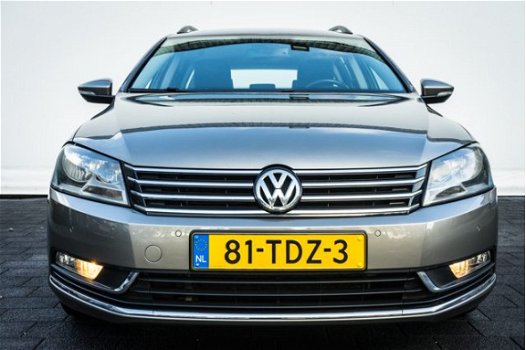 Volkswagen Passat Variant - 1.6 TDI Comfortline Nieuwe distributieriem Full map navigatie/ Lmv/ Pdc - 1